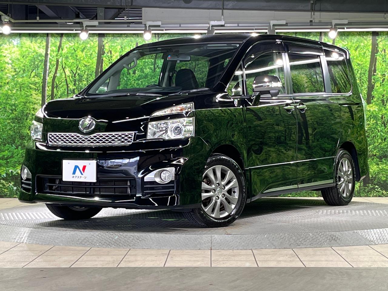 2012 Toyota Voxy DBA-ZRR70W