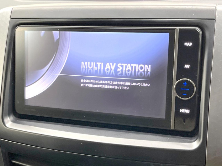 2013 Toyota Voxy DBA-ZRR70W (UW-6a166172d1d62)[5]