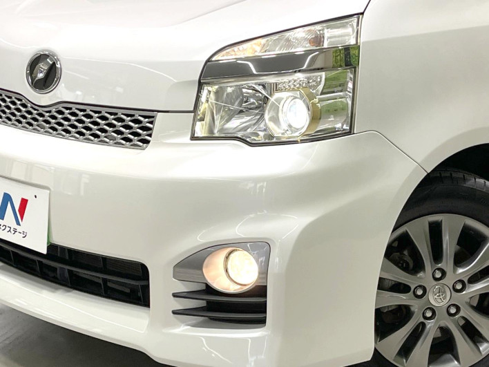 2013 Toyota Voxy DBA-ZRR70W (UW-6a166172d1d62)[9]