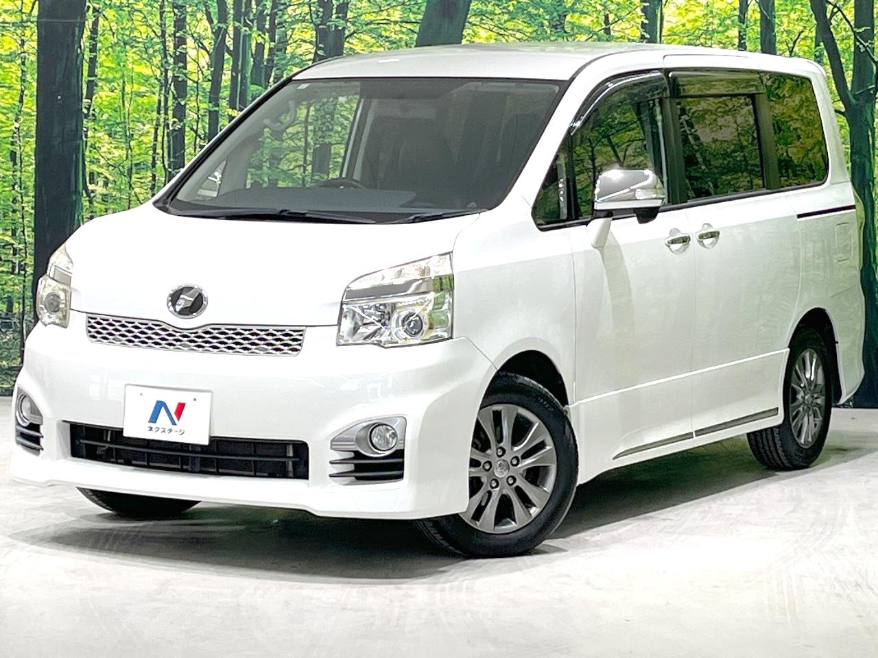 2013 Toyota Voxy DBA-ZRR70W