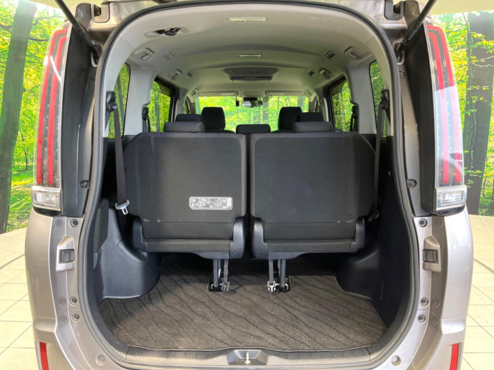 2017 Toyota Noah DBA-ZRR80G (UW-6a166177a3442)[26]