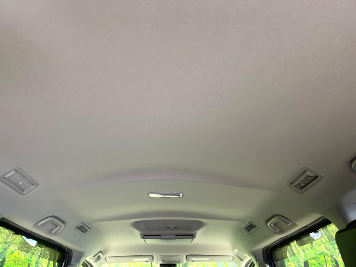 2017 Toyota Noah DBA-ZRR80G (UW-6a166177a3442)[29]