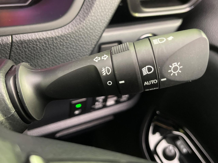 2020 Toyota Voxy 3BA-ZRR80W (UW-6a16617cf1368)[26]