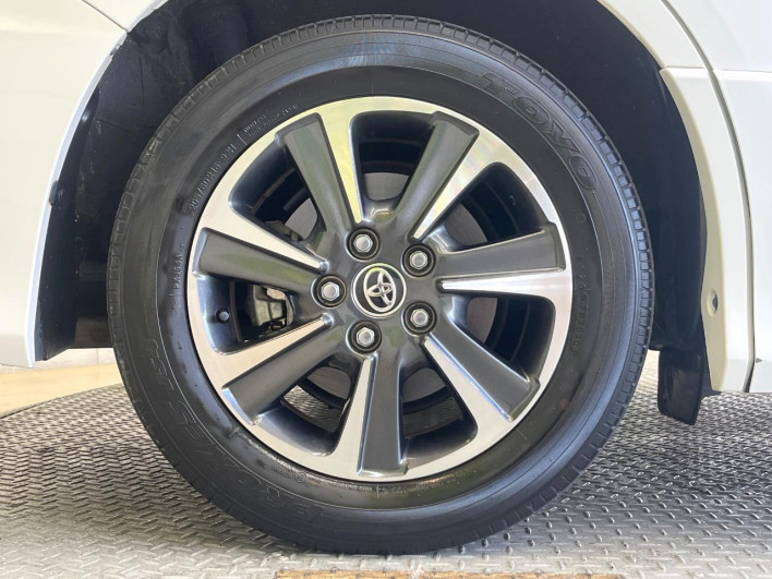 2020 Toyota Voxy 3BA-ZRR80W (UW-6a16617cf33ab)[17]