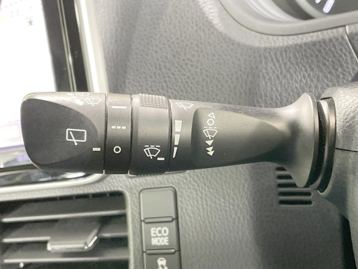 2014 Toyota Noah DBA-ZRR85W (UW-6a16617f7ddeb)[28]