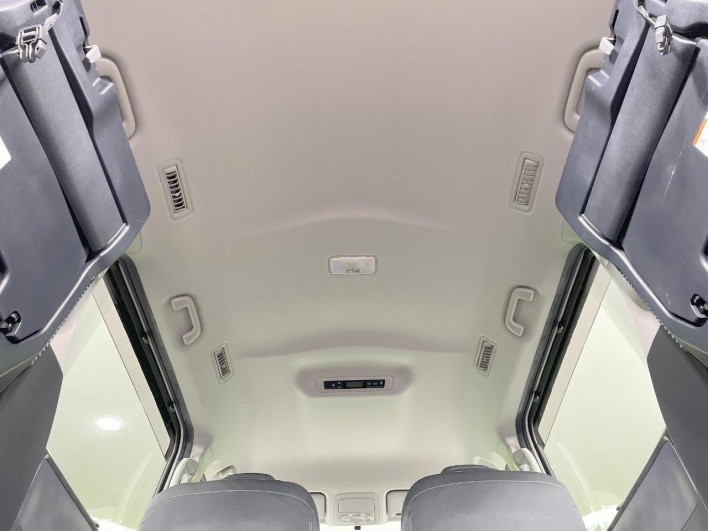 2014 Toyota Noah DBA-ZRR85W (UW-6a16617f7ddeb)[6]