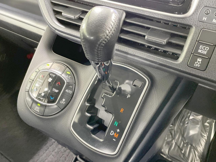 2014 Toyota Noah DBA-ZRR85W (UW-6a16617f7ddeb)[23]