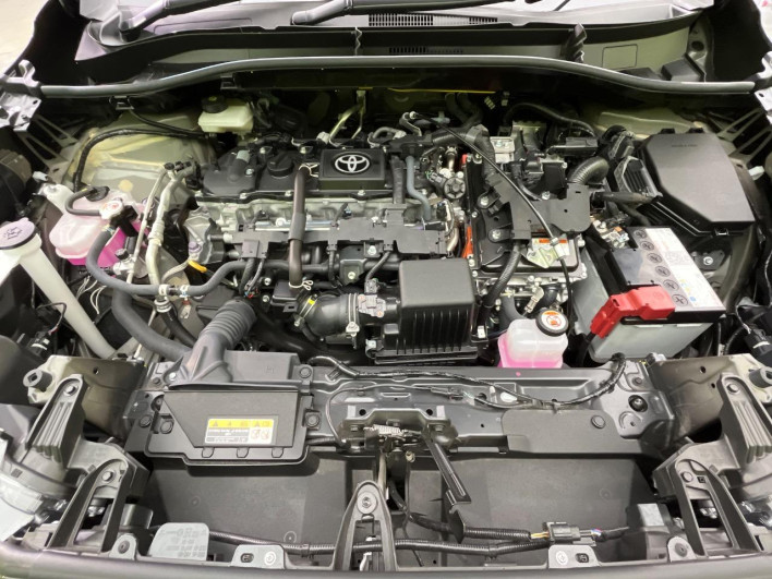 2025 Toyota Corolla Cross 6AA-ZVG13 (UW-6a166187536c0)[4]