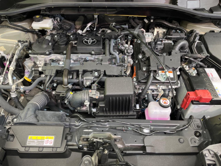 2025 Toyota Corolla Cross 6AA-ZVG13 (UW-6a1661878b573)[4]