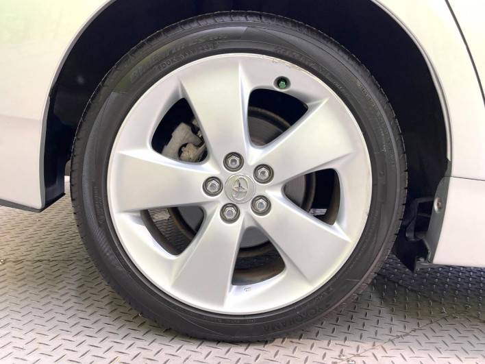 2012 Toyota Prius DAA-ZVW30 (UW-6a16618a4ae07)[19]