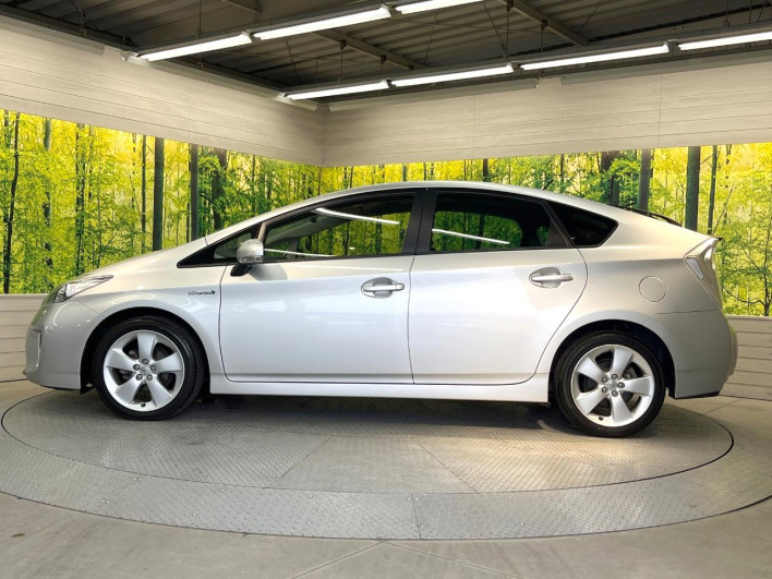 2012 Toyota Prius DAA-ZVW30 (UW-6a16618a4ae07)[13]