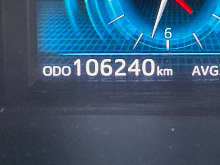 2016 Toyota Prius α DAA-ZVW41W (UW-6a16618c9b47f)[2]