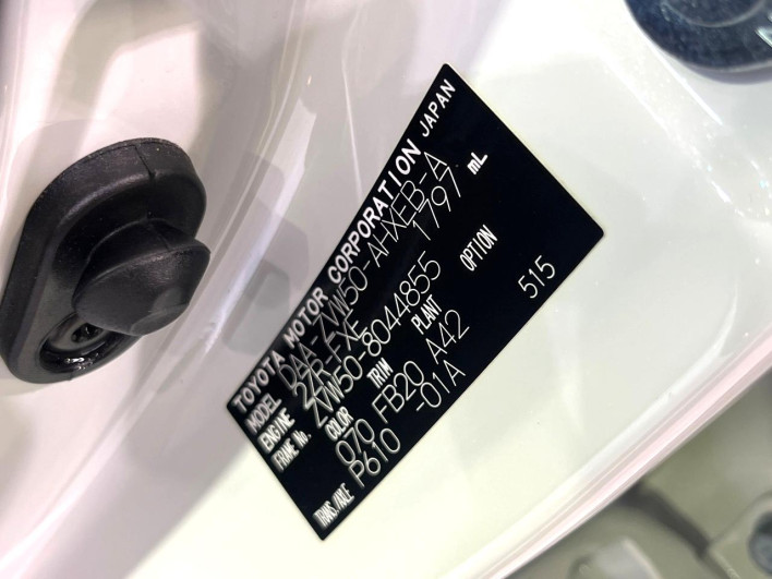 2016 Toyota Prius DAA-ZVW50 (UW-6a16618f4bf43)[1]