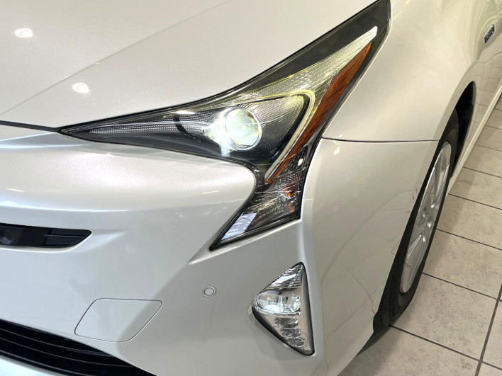 2016 Toyota Prius DAA-ZVW50 (UW-6a16618f4bf43)[13]