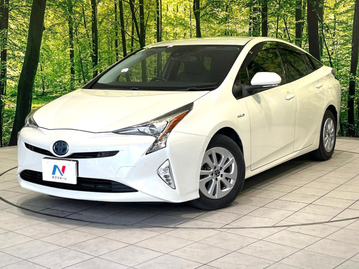 2016 Toyota Prius DAA-ZVW50 (UW-6a16618f4bf43)[0]