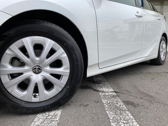 2020 Toyota Prius 6AA-ZVW55 (UW-6a1661937b332)[4]