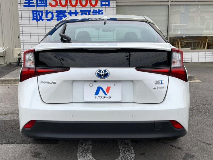 2020 Toyota Prius 6AA-ZVW55 (UW-6a1661937b332)[19]