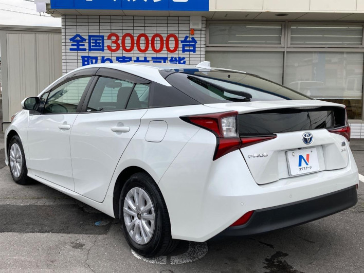 2020 Toyota Prius 6AA-ZVW55 (UW-6a1661937b332)[20]