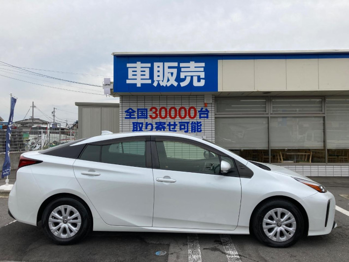 2020 Toyota Prius 6AA-ZVW55 (UW-6a1661937b332)[17]