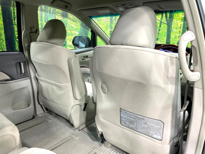 2011 Toyota Estima DBA-ACR50W (UW-6a17b14a1f083)[18]