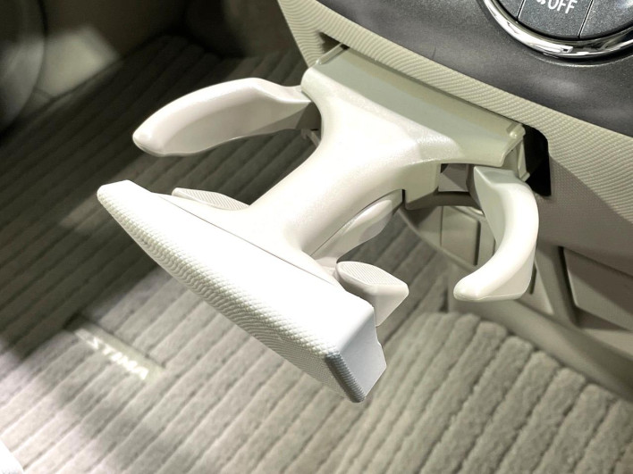 2011 Toyota Estima DBA-ACR50W (UW-6a17b14a1f083)[24]