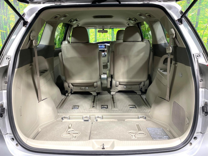 2011 Toyota Estima DBA-ACR50W (UW-6a17b14a1f083)[17]
