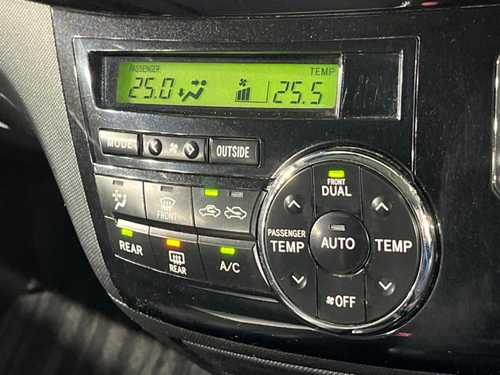 2014 Toyota Estima DBA-ACR50W (UW-6a17b14b2642b)[16]