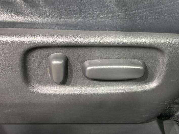 2014 Toyota Estima DBA-ACR50W (UW-6a17b14b2642b)[25]
