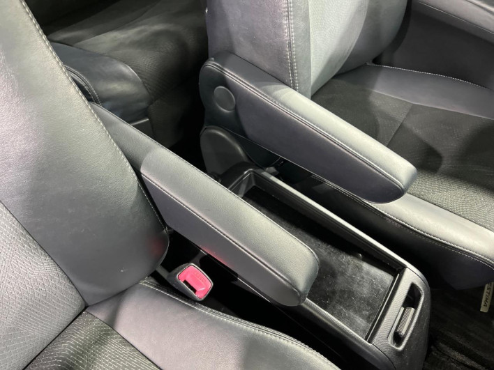 2014 Toyota Estima DBA-ACR50W (UW-6a17b14b2642b)[26]