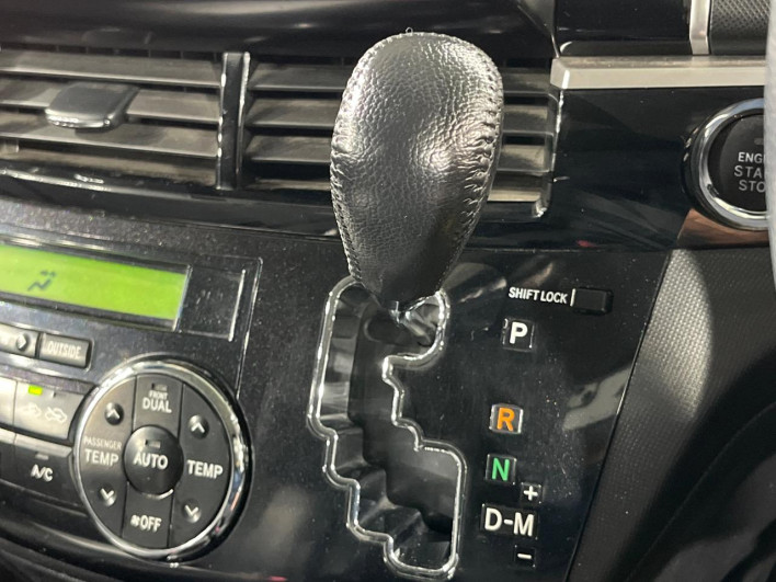2014 Toyota Estima DBA-ACR50W (UW-6a17b14b2642b)[15]