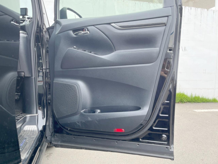 2017 Toyota Vellfire DBA-AGH35W (UW-6a17b15493c3e)[21]