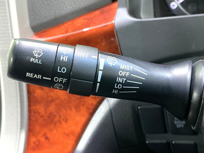 2010 Toyota Vellfire DBA-ANH20W (UW-6a17b15a7253c)[29]