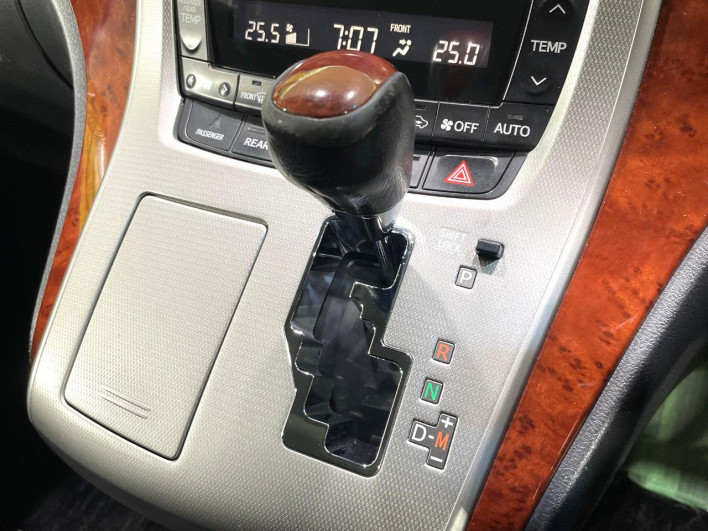 2010 Toyota Vellfire DBA-ANH20W (UW-6a17b15a7253c)[26]