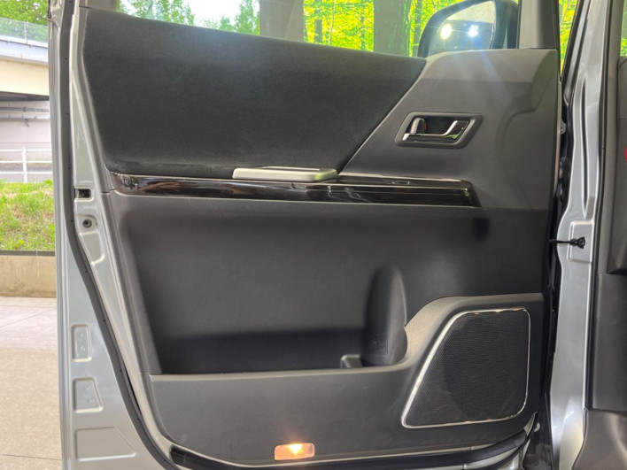 2013 Toyota Alphard DBA-ANH20W (UW-6a17b15aec5dc)[25]