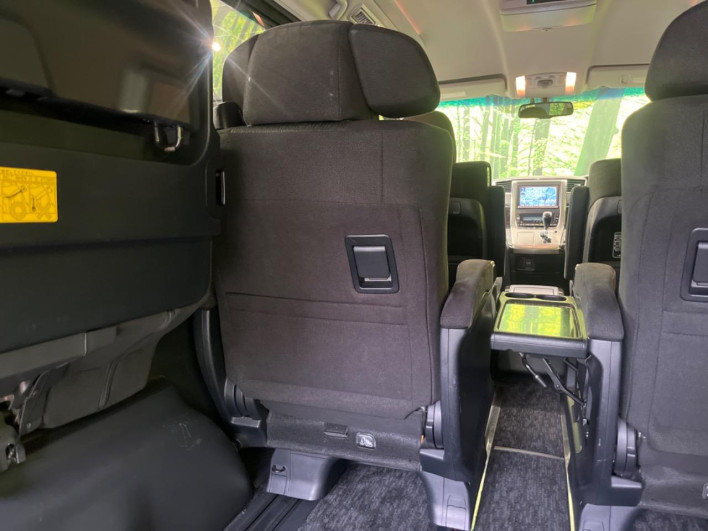 2013 Toyota Alphard DBA-ANH20W (UW-6a17b15aec5dc)[5]