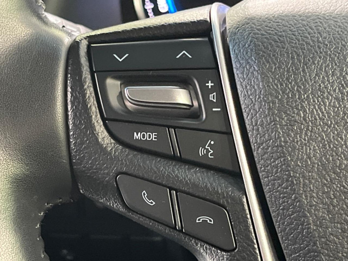 2015 Toyota Alphard Hybrid DAA-AYH30W (UW-6a17b16ba4850)[23]