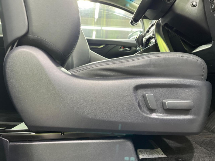 2015 Toyota Alphard Hybrid DAA-AYH30W (UW-6a17b16ba4850)[10]