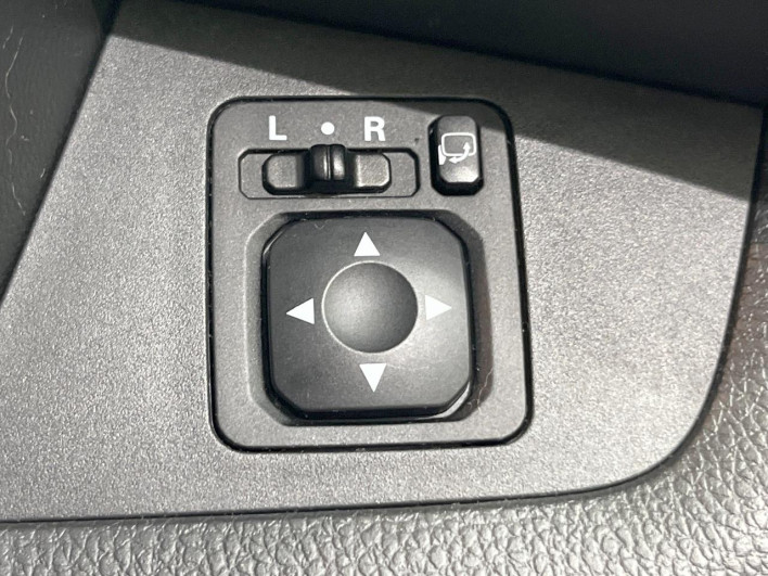 2019 Nissan DAYZ ROOX DBA-B21A (UW-6a17b1775097e)[24]