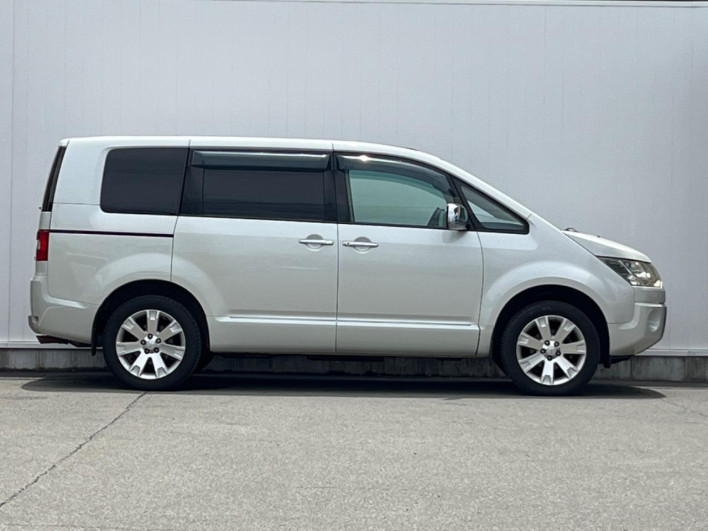 2011 Mitsubishi Delica D:5 DBA-CV5W (UW-6a17b1975d20c)[10]