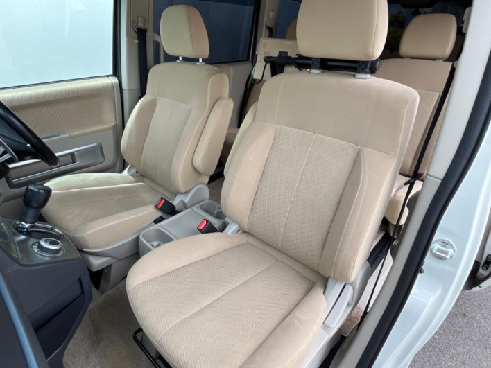2011 Mitsubishi Delica D:5 DBA-CV5W (UW-6a17b1975d20c)[8]