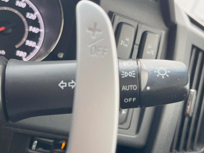 2016 Mitsubishi Delica D:5 DBA-CV5W (UW-6a17b19785b19)[27]