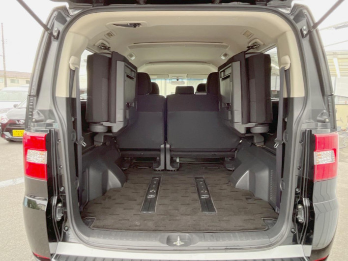 2016 Mitsubishi Delica D:5 DBA-CV5W (UW-6a17b19785b19)[13]