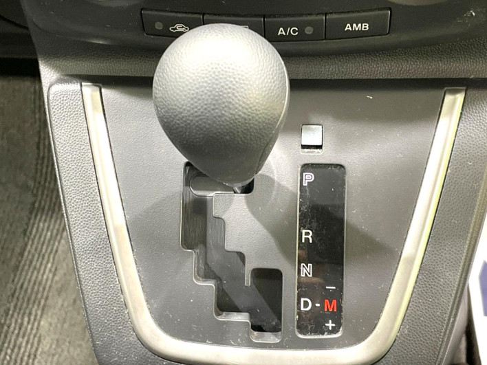 2013 Mazda Premacy DBA-CWEFW (UW-6a17b198799c5)[13]