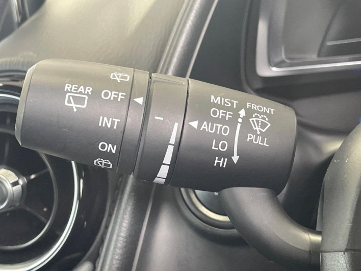 2018 Mazda CX-3 6BA-DKEFW (UW-6a17b1a1d420e)[18]