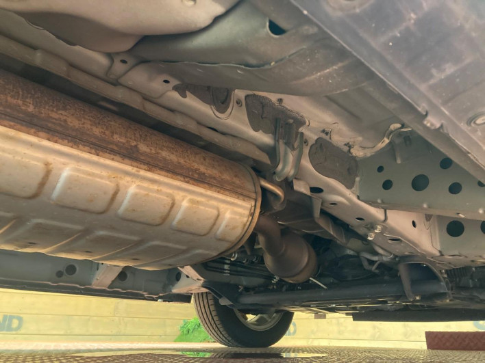 2012 Nissan Serena DBA-FC26 (UW-6a17b1ac9f0ee)[26]