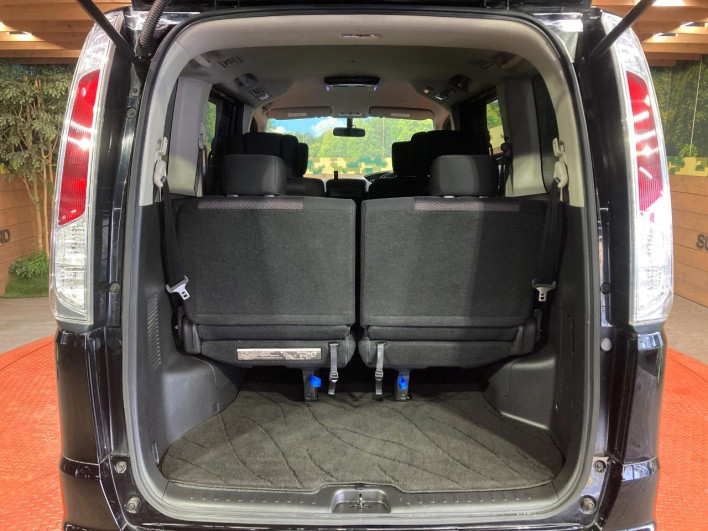 2012 Nissan Serena DBA-FC26 (UW-6a17b1ac9f0ee)[20]