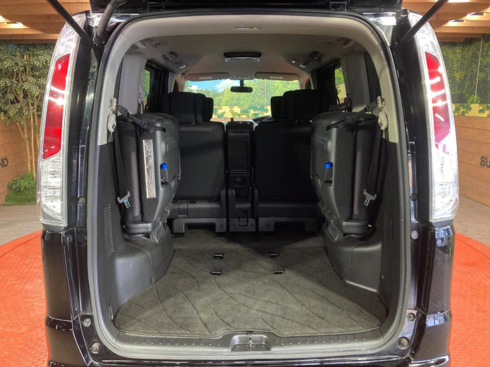 2012 Nissan Serena DBA-FC26 (UW-6a17b1ac9f0ee)[21]