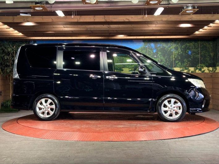 2012 Nissan Serena DBA-FC26 (UW-6a17b1ac9f0ee)[15]