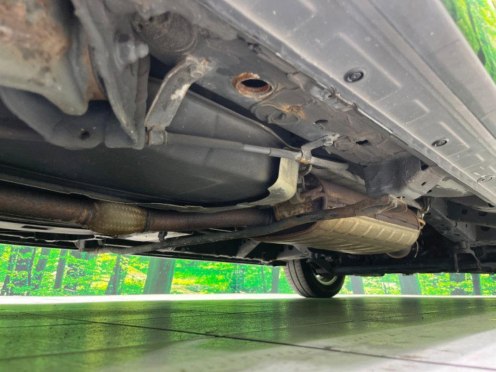 2015 Nissan Serena DBA-FNC26 (UW-6a17b1b4149b8)[28]