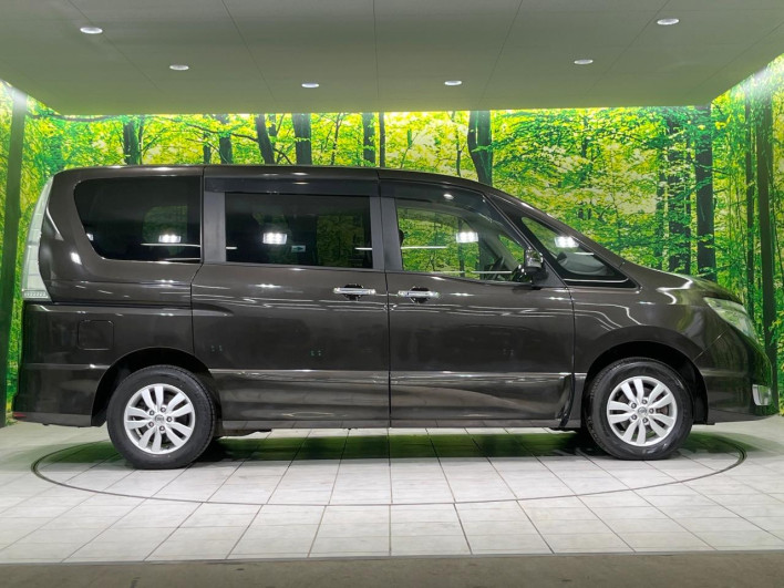 2015 Nissan Serena DBA-FNC26 (UW-6a17b1b4149b8)[18]